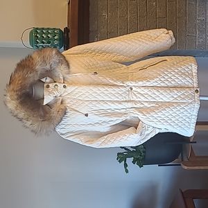 Fleet Street Women's Medium Quilted Cream Hooded Faux Fur Trim Jacket